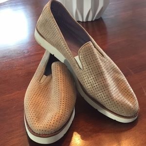 Johnston &Murphy slip on summer shoe